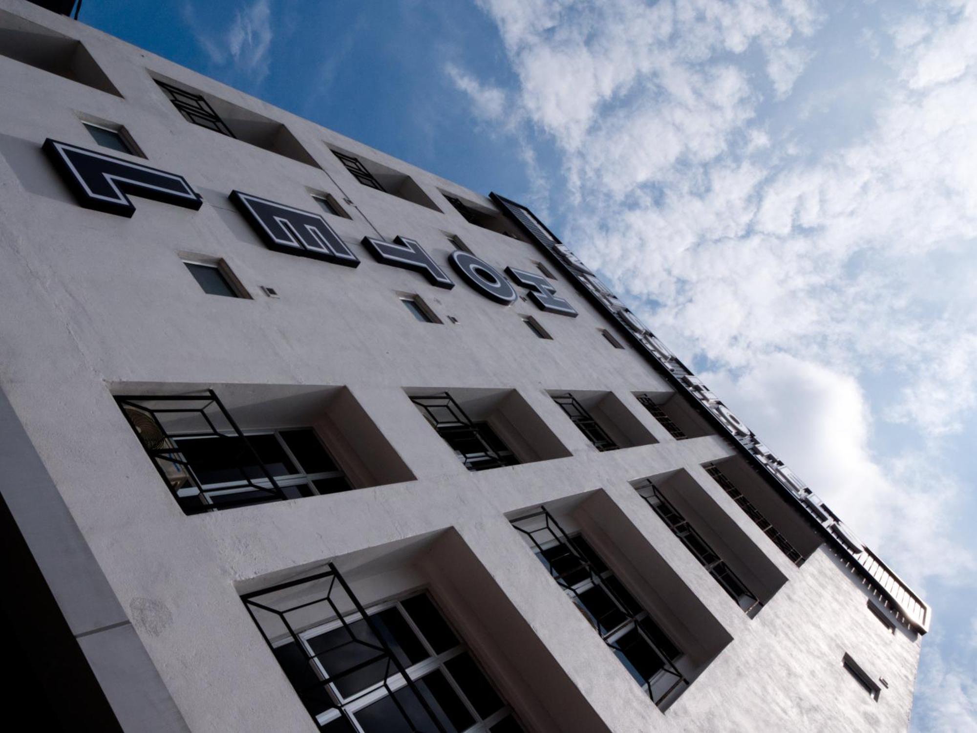 Weiss Hotels Kepong Baru Kampong Jawa Tengah ภายนอก รูปภาพ