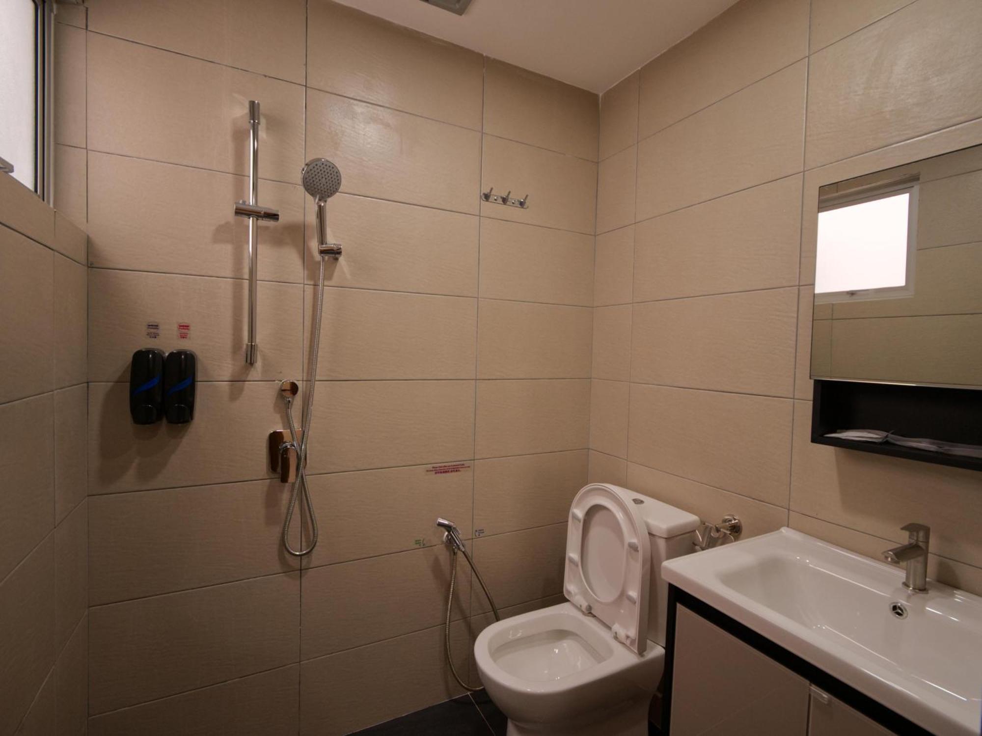 Weiss Hotels Kepong Baru Kampong Jawa Tengah ภายนอก รูปภาพ
