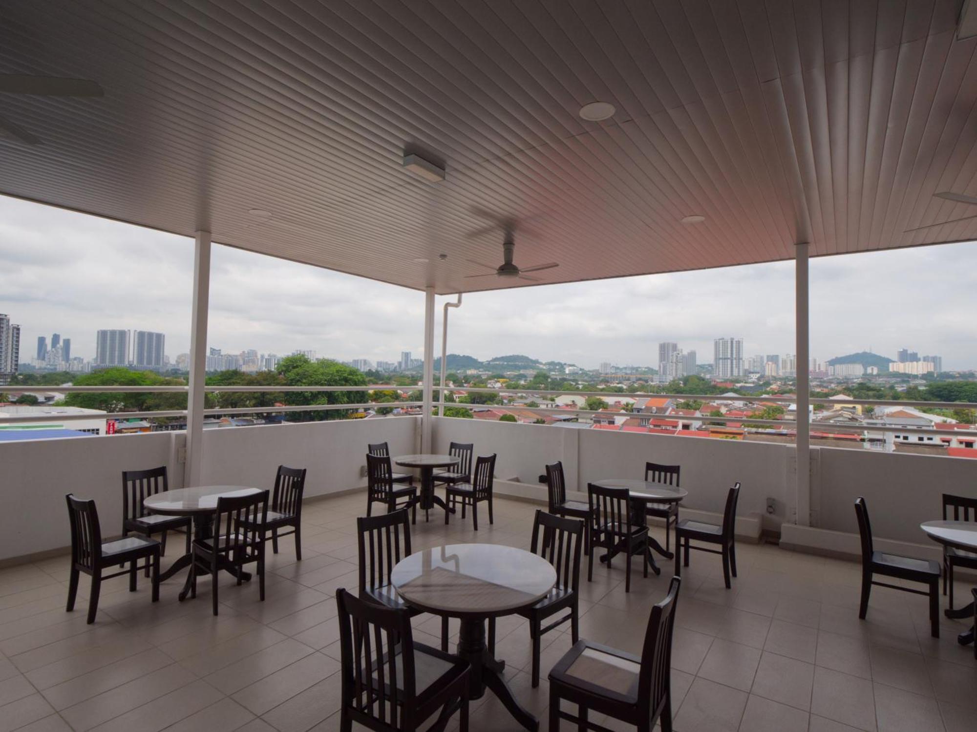 Weiss Hotels Kepong Baru Kampong Jawa Tengah ภายนอก รูปภาพ