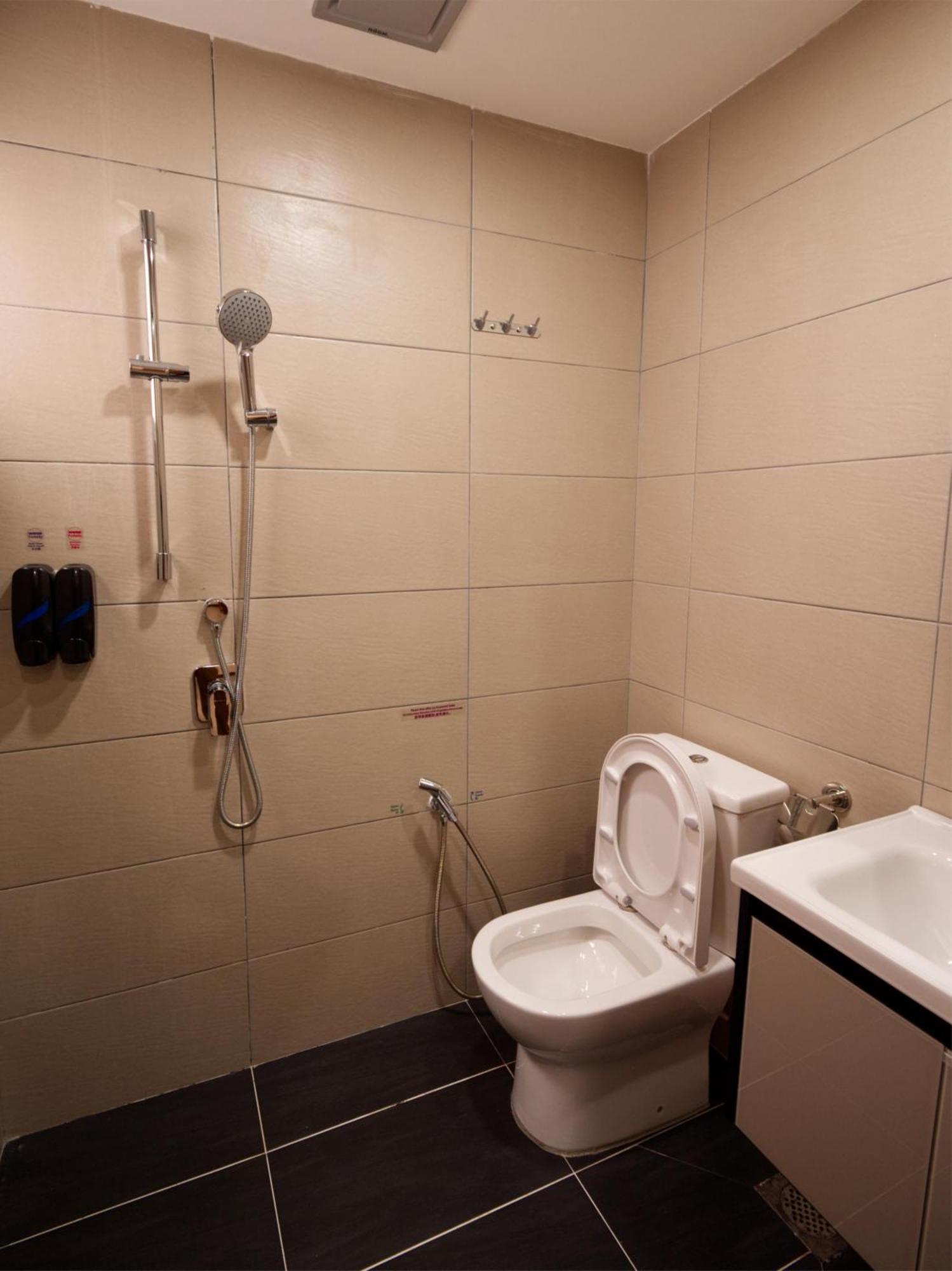 Weiss Hotels Kepong Baru Kampong Jawa Tengah ภายนอก รูปภาพ