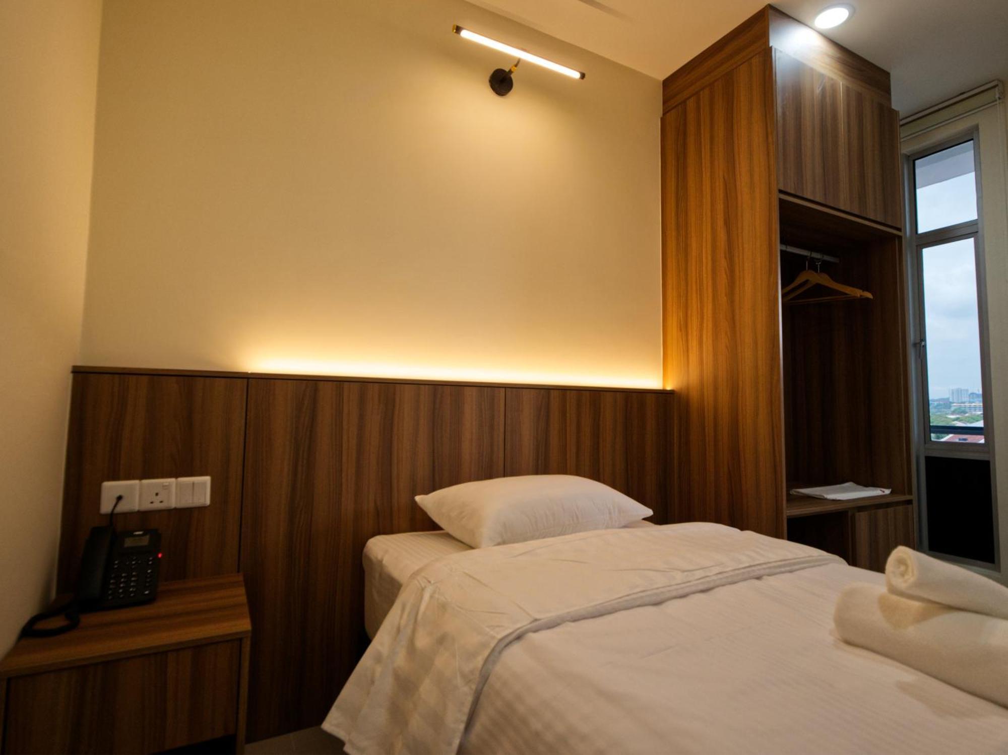 Weiss Hotels Kepong Baru Kampong Jawa Tengah ภายนอก รูปภาพ