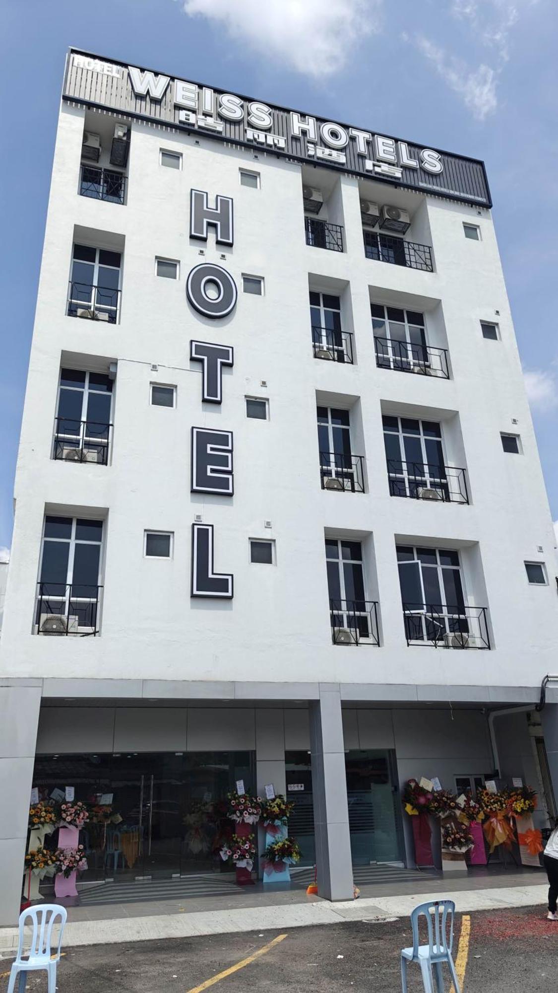 Weiss Hotels Kepong Baru Kampong Jawa Tengah ภายนอก รูปภาพ
